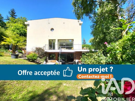 Villa - Jouy-en-Josas, Yvelines