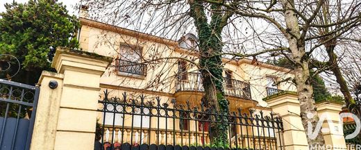 Βίλα σε Saint-Maur-des-Fossés, Val-de-Marne