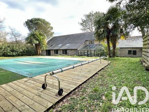 Villa in Saint-Étienne-de-Montluc, Loire-Atlantique