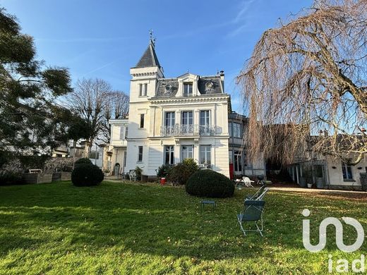 Villa à Saint-Germain-en-Laye, Yvelines