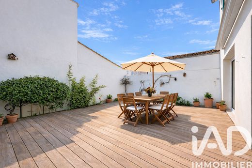 Villa in Ars-en-Ré, Charente-Maritime