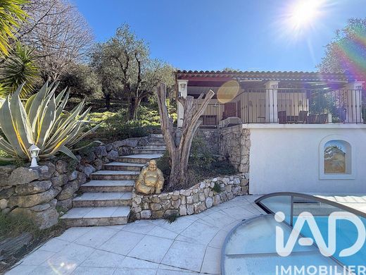 Villa en Tourrettes-sur-Loup, Alpes Marítimos