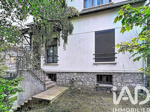 Villa a Noisy-le-Sec, Seine-Saint-Denis