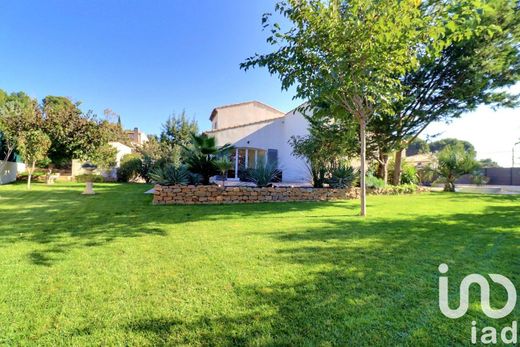 Villa a Marsiglia, Bocche del Rodano