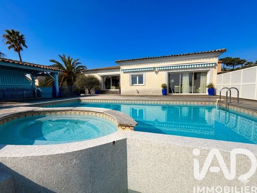 Villa a Fréjus, Var