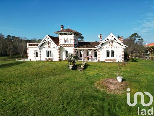 Villa in Sanguinet, Landes