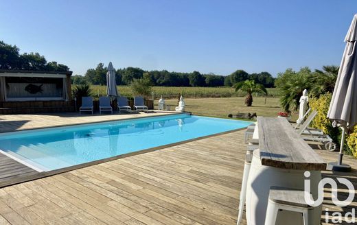 ﻓﻴﻼ ﻓﻲ Saint-Julien-en-Born, Landes