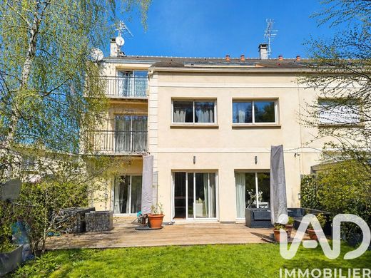 Villa in Clamart, Hauts-de-Seine