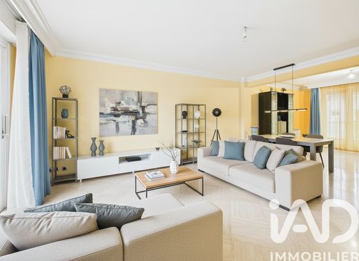 Chevilly-Larue, Val-de-Marneのヴィラ