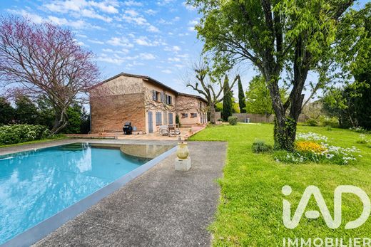 Willa w Pechbusque, Upper Garonne