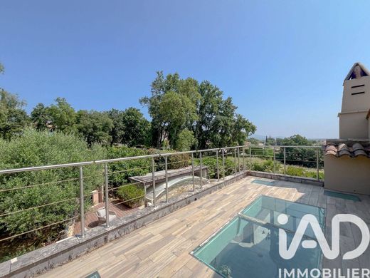 别墅  Cogolin, Var