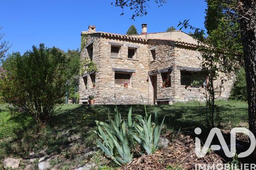 Villa in La Roche-sur-le-Buis, Drôme