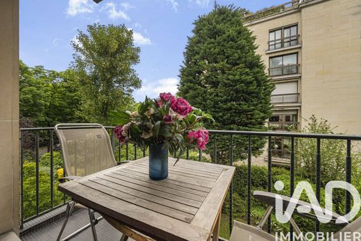 Apartament w Neuilly-sur-Seine, Hauts-de-Seine