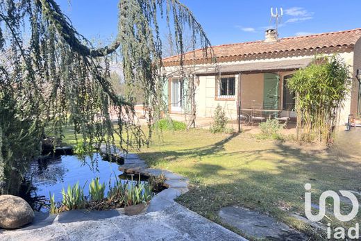 Βίλα σε Jouques, Bouches-du-Rhône