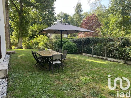 Вилла, Bures-sur-Yvette, Essonne