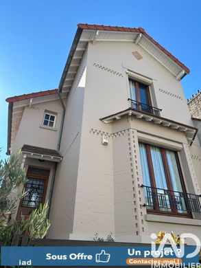 빌라 / Clamart, Hauts-de-Seine