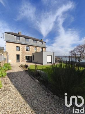 Perros-Guirec, Côtes-d'Armorのヴィラ