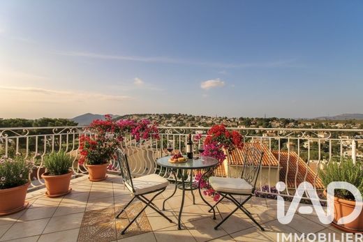 Villa Carnoux-en-Provence, Bouches-du-Rhône