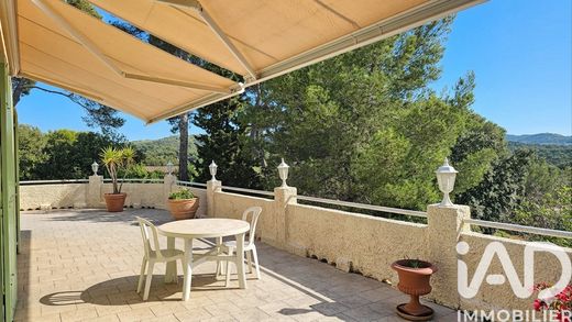 Villa in Six-Fours-les-Plages, Var