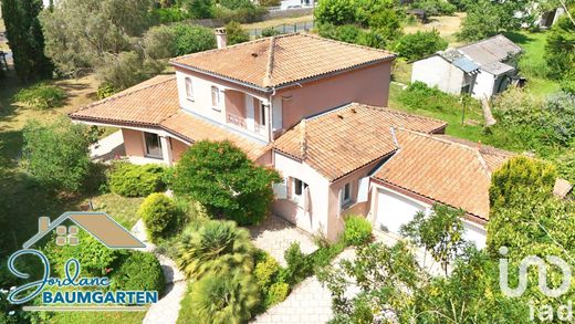 ﻓﻴﻼ ﻓﻲ Saint-Georges-de-Didonne, شارنت البحرية