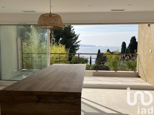 Carqueiranne, Varのヴィラ