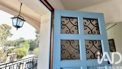 Villa in La Londe-les-Maures, Var
