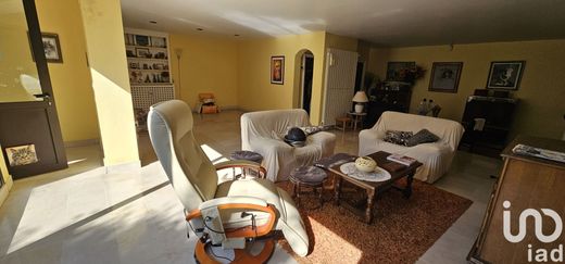 ‏וילה ב  Maisons-Alfort, Val-de-Marne