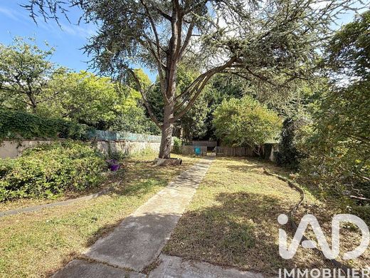 Villa in Wissous, Essonne