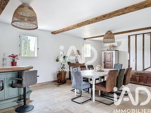 Villa Eyragues, Bouches-du-Rhône