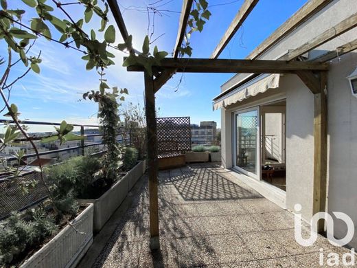 Квартира, Belleville, Père-Lachaise, Ménilmontant, Paris