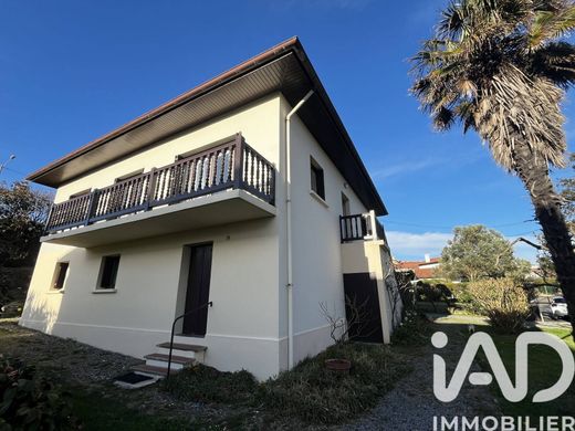 Villa in Bidart, Pyrénées-Atlantiques