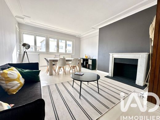 Appartamento a Nanterre, Hauts-de-Seine