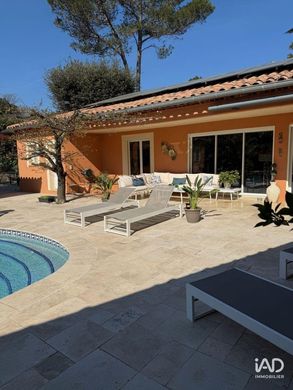 Villa in Flassans-sur-Issole, Var