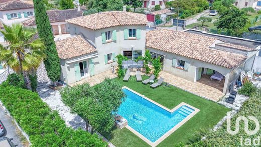 Villa in Puget-sur-Argens, Var