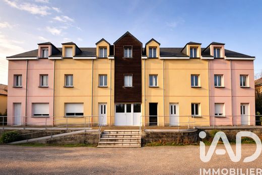 Edificio en Saint-Georges-sur-Eure, Eure y Loir