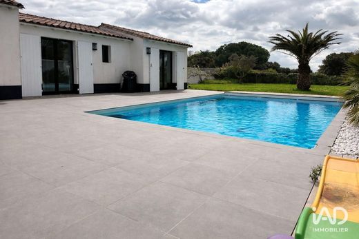 Villa in Rivedoux-Plage, Charente-Maritime