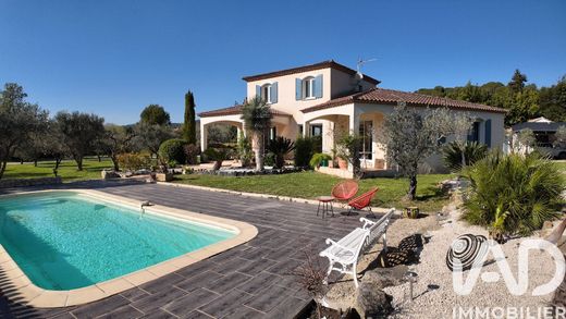 Villa in Maussane-les-Alpilles, Bouches-du-Rhône