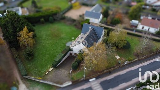 Villa in Saint-Avertin, Indre-et-Loire