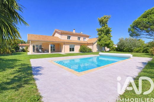 Villa in Vourles, Rhône