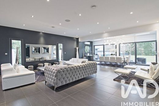 Βίλα σε Saint-Prix, Val d'Oise