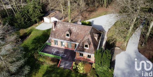 Villa a Bernay, Eure