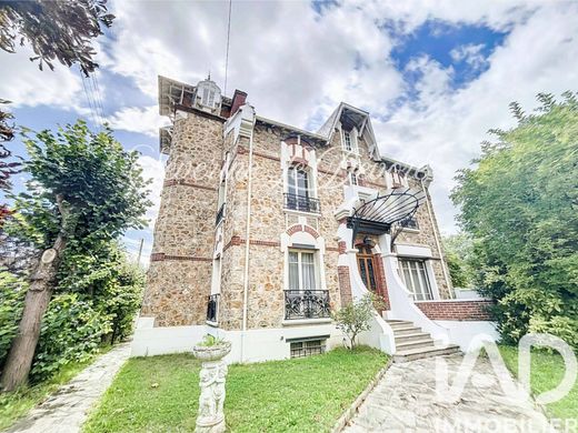 Villa in Ermont, Val d'Oise