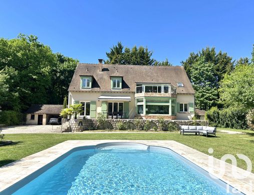 Villa in Samois-sur-Seine, Seine-et-Marne