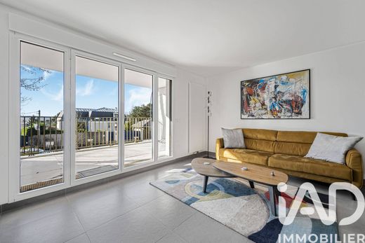 Piso / Apartamento en Garches, Altos de Sena