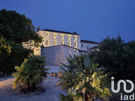 Villa in Mareuil, Charente