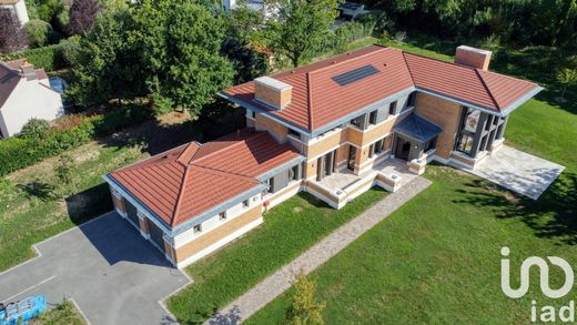 Villa in Magny-le-Hongre, Seine-et-Marne