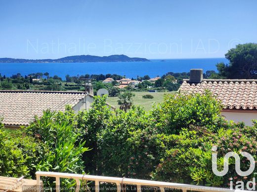 Βίλα σε Carqueiranne, Var