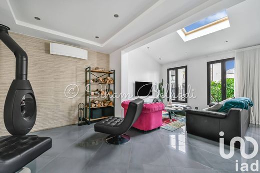 Вилла, Bry-sur-Marne, Val-de-Marne