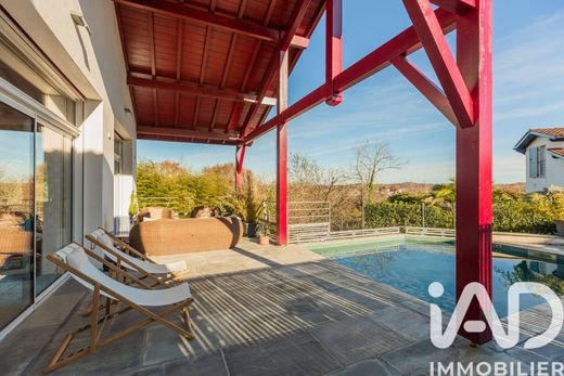 Willa w Bassussarry, Pyrénées-Atlantiques