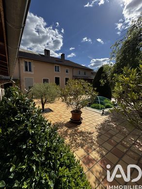 Villa in Montauville, Meurthe et Moselle
